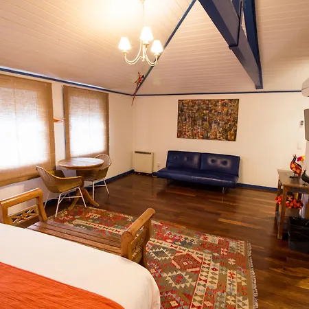 Miragaia House