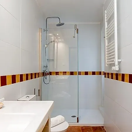 Miragaia House 4*