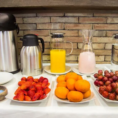 Miragaia House بيت ضيافة