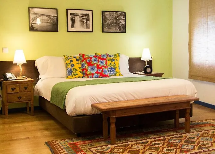 Miragaia House بيت ضيافة