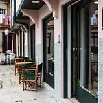 Miragaia House 4*