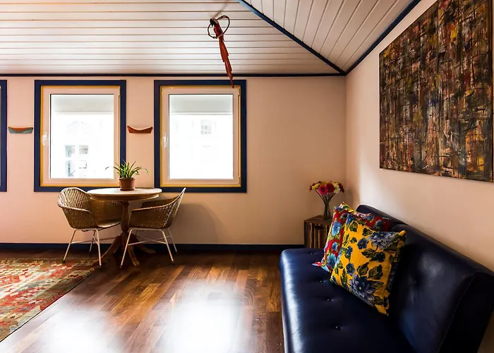 Pensión Miragaia House